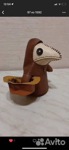 Игрушка из кожи чумной доктор