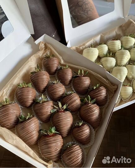 Клубника в шоколаде, букеты из фруктов