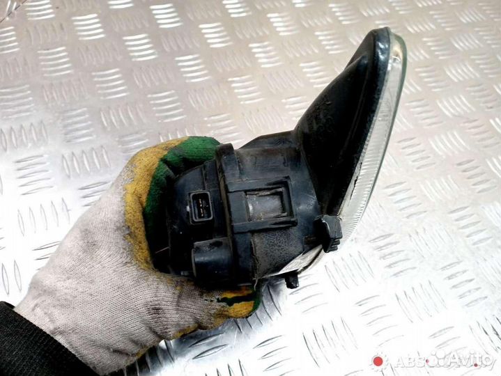 Фара противотуманная левая Ford Fiesta 4 1998