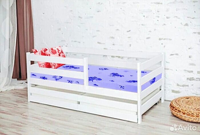 Кроватка с бортиком из натурального дерева софа эк