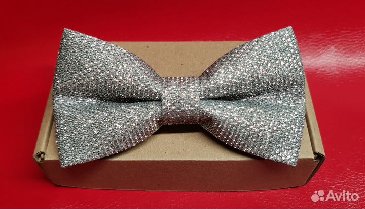 Бабочка серебряная