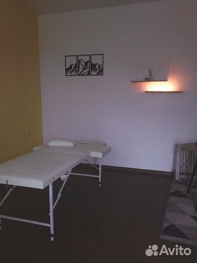 Массажистка