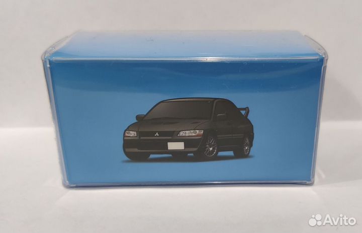 Модель 1:64 Mitsubishi Lancer Evolution VII