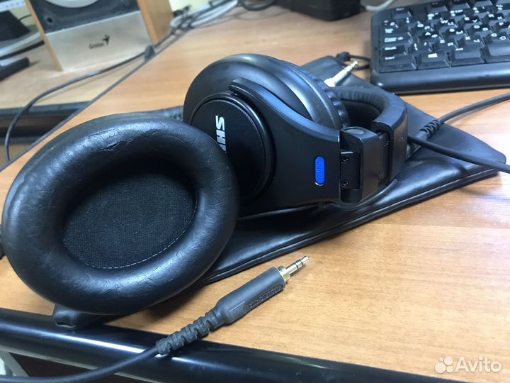 Студийные наушники Shure SRH440