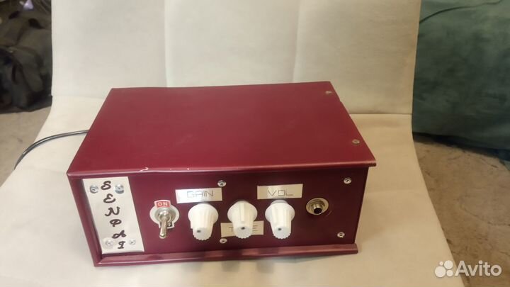 Гитарный усилитель 