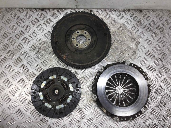 Маховик Peugeot 206 320034210; 9637569810 8hz