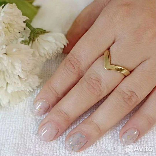 Маникюр, педикюр, гель-лак