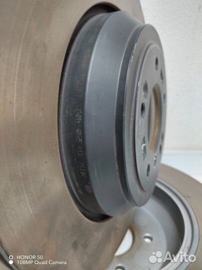 Задний Тормозной диск Левый Правый Genesis G90