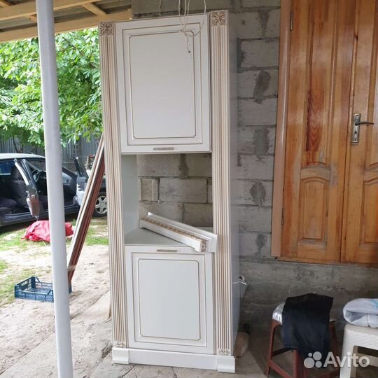 Кухарни шкаф