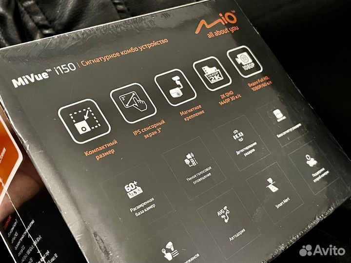 Видеорегистратор с радар детектором Mio MiVue i150