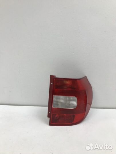 Фонарь задний правый Skoda Yeti