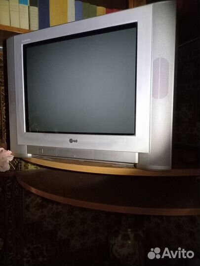 Телевизор с ламповым кинескопом