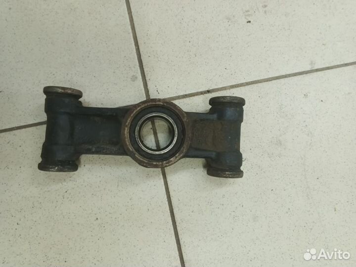 Кулак заднего колеса сподш. cfmoto X8 90 10-060001