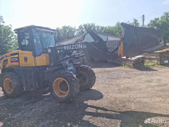 Фронтальный погрузчик BIZON 930, 2021