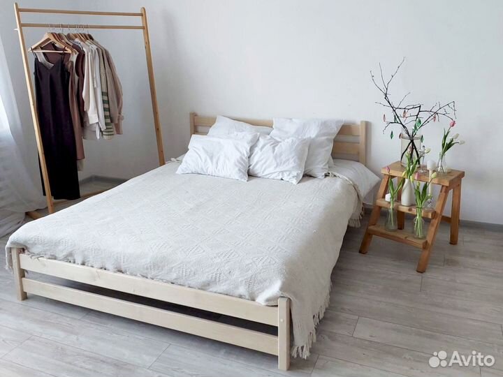 Кровать двуспальная