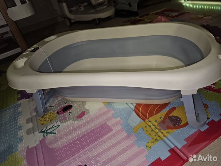 Ванночка для купания складная новая
