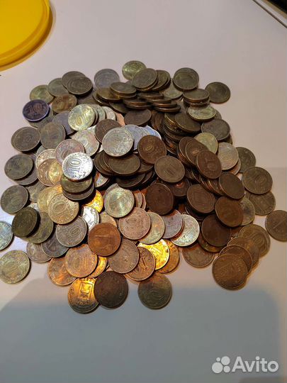 Юбилейные монеты 10 рублей