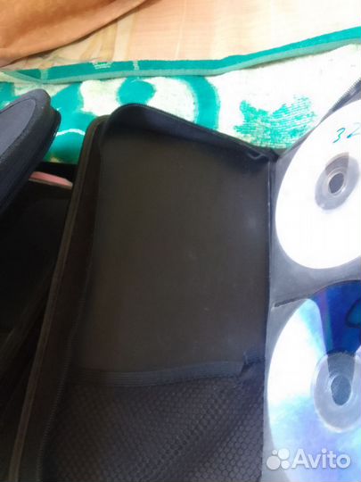 2 сумки для компакт-дисков CD-DVD и тому подобного