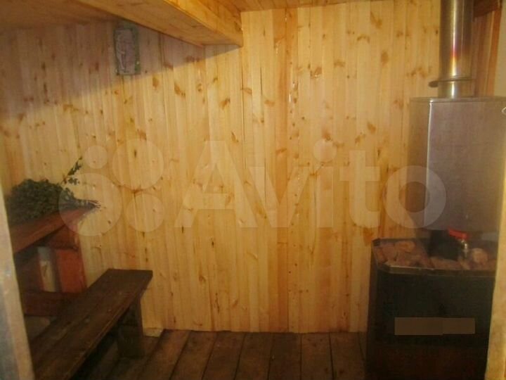 Дом 30 м² на участке 100 сот.