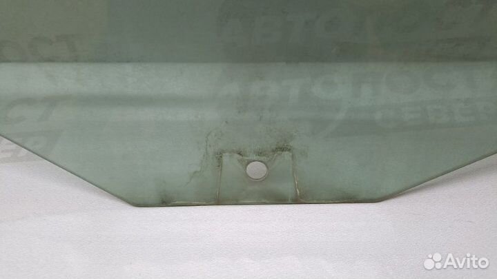 Стекло двери заднее левое Skoda Fabia cgpa 2011