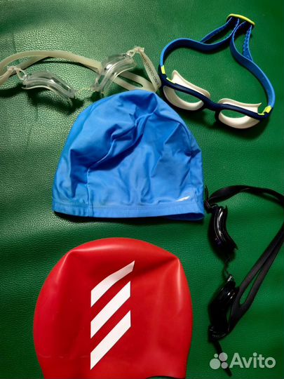 Шапка и очки для плавания для детей