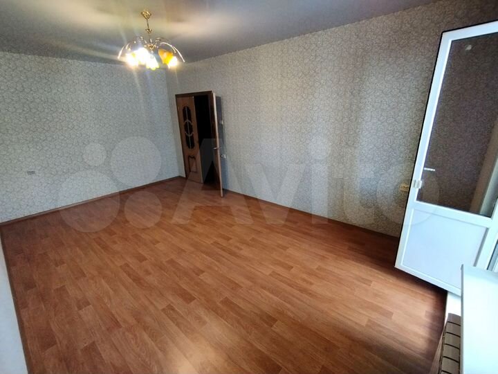 2-к. квартира, 64,5 м², 1/9 эт.