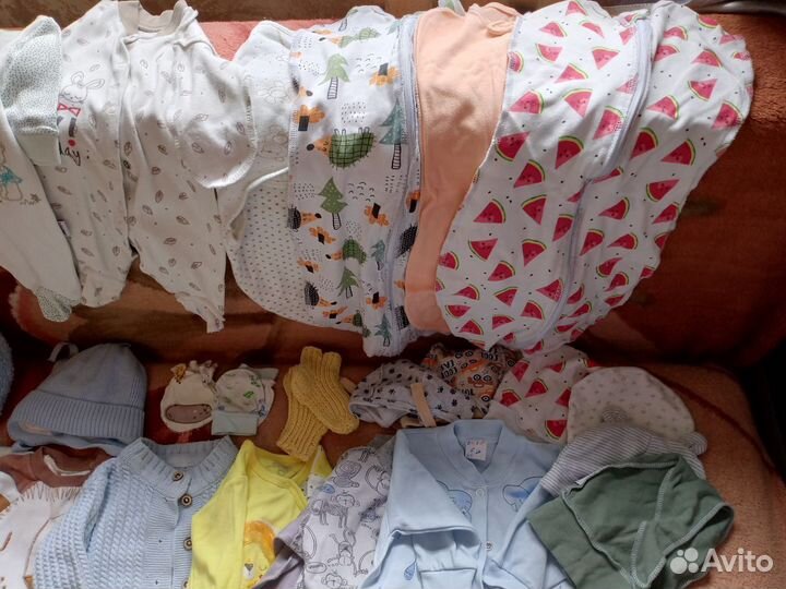 Детские вещи для новорожденных