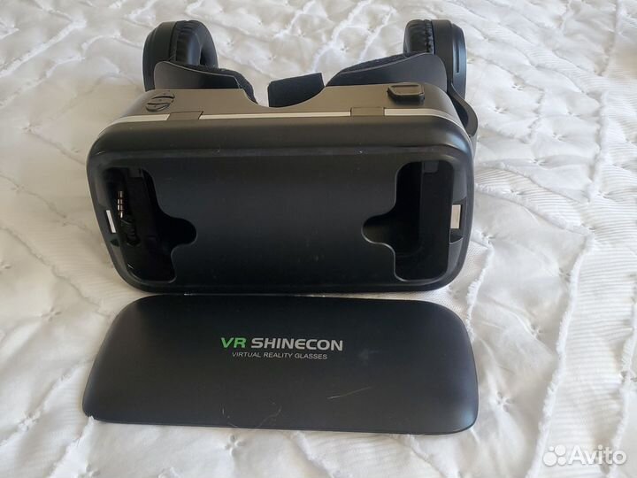 Очки виртуальной реальности с джойстиком vr