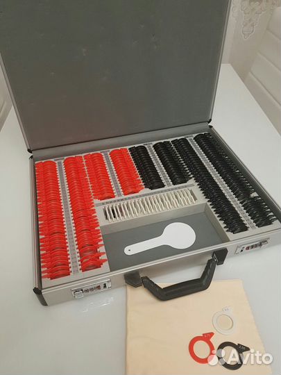 Набор пробных линз-чемодан оптометриста