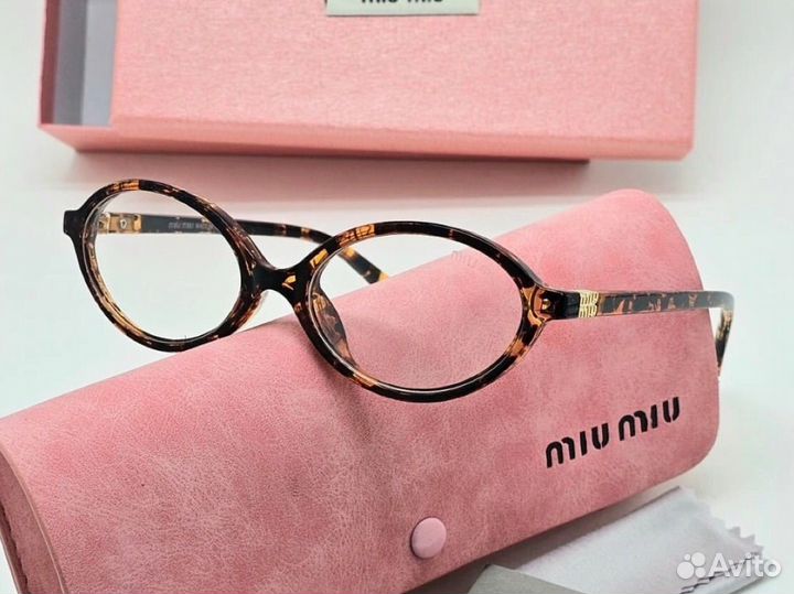 Очки имиджевые miumiu