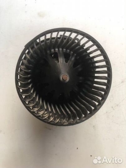 Мотор (моторчик) вентилятора печки Peugeot 206