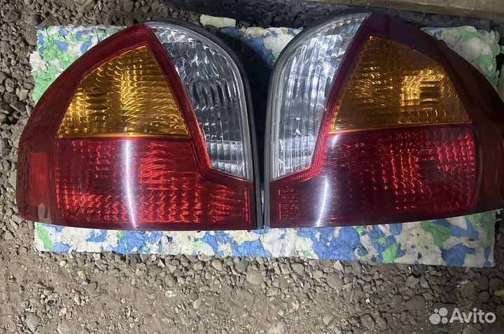 Фонарь задний левый