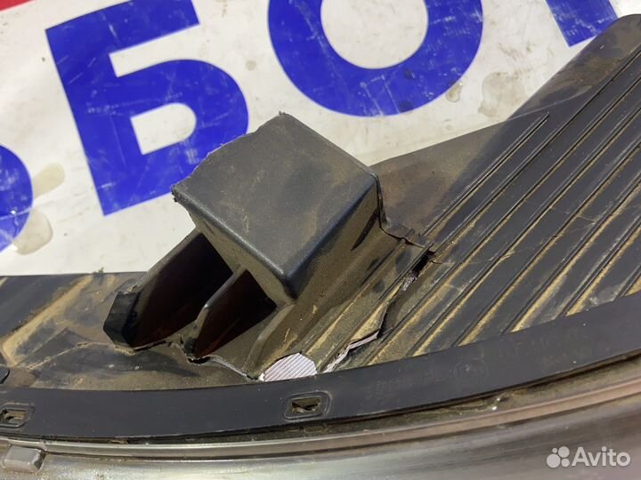 Передняя левая фара Hyundai Solaris 2