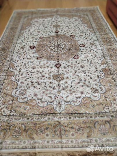 Ковер новый из ОАЭ