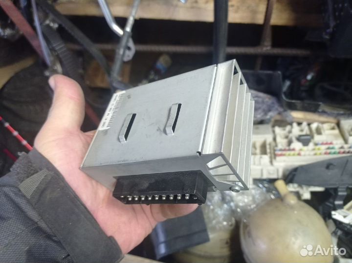 Усилитель акустической системы бмв