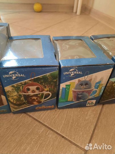 Подарочные коробочки с изображением мультяшек