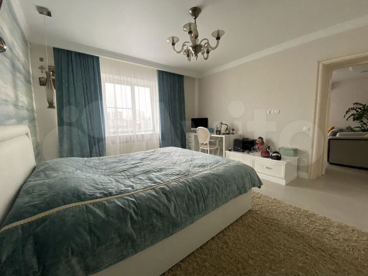 3-к. квартира, 98 м², 9/10 эт.