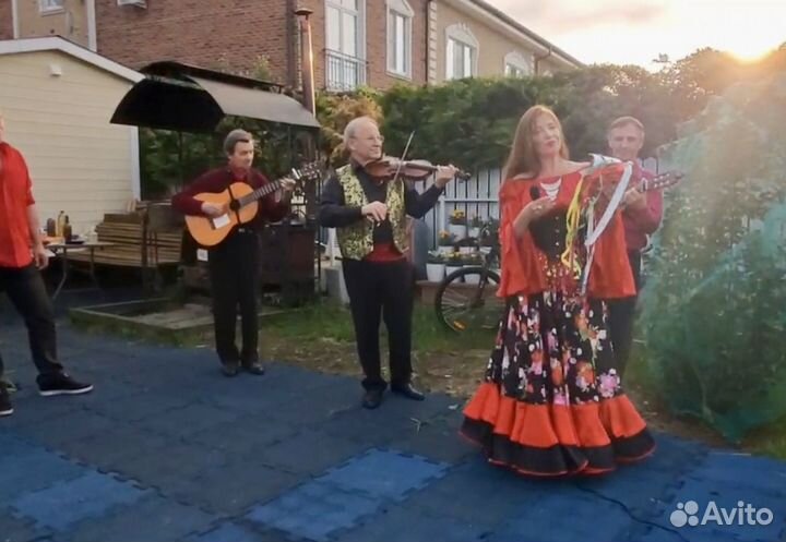 Цыганский ансамбль