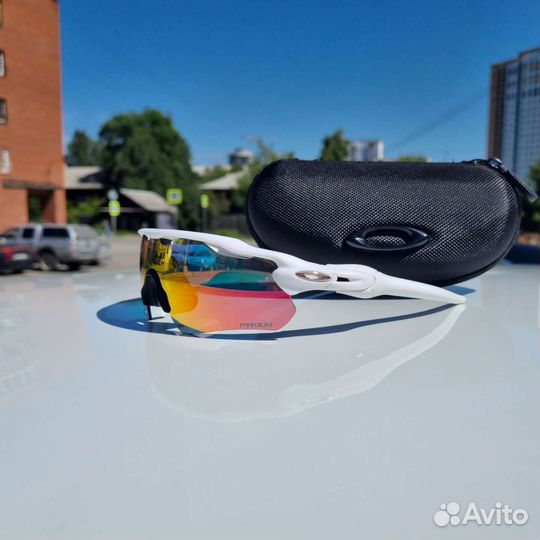 Спортивные очки oakley