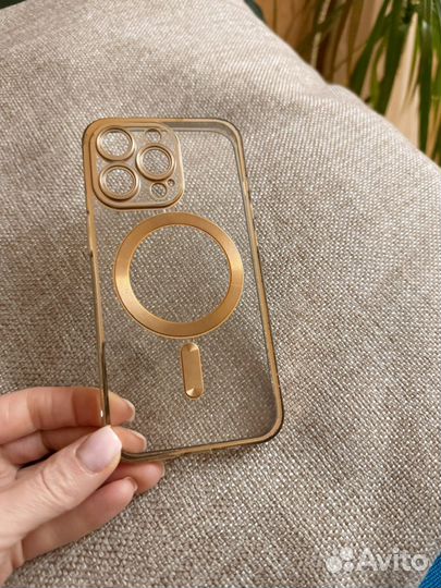 Чехол на iPhone 13 pro