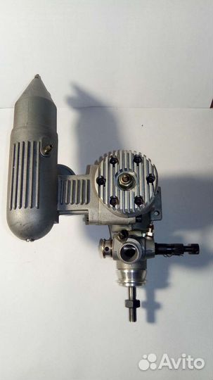 Авиамодельный двигатель