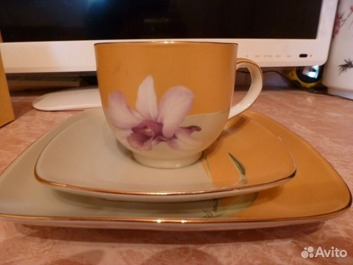 Чайная тройка и Изысканная чашка