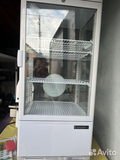 Витринный холодильник
