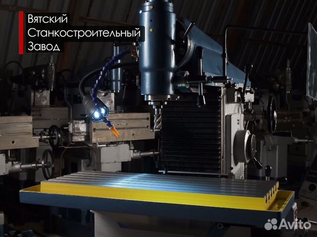 Широкоуниверсальный фрезерный станок сф676