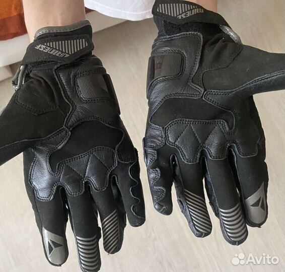 Перчатки Dainese для мотоцикла