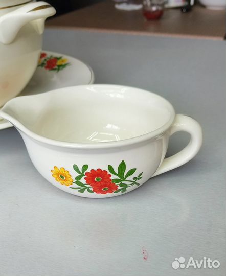 Супница, соусник, блюдо