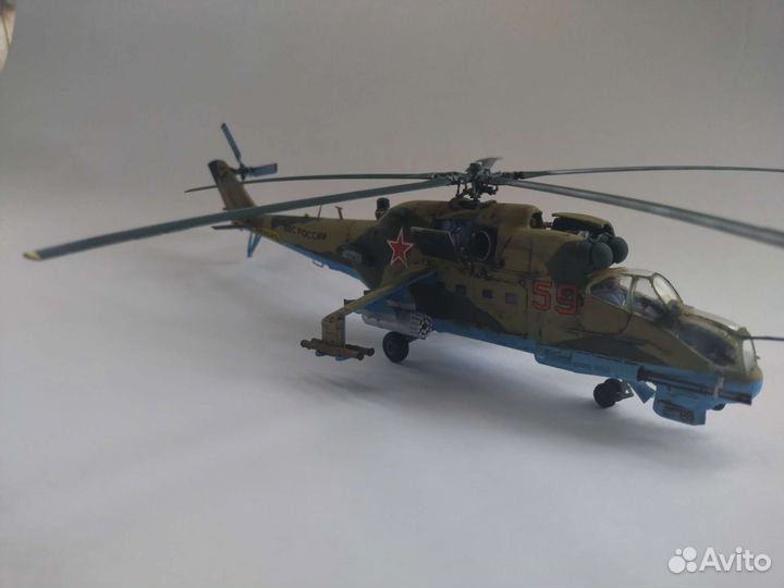 Готовая модель вертолета Ми-24П