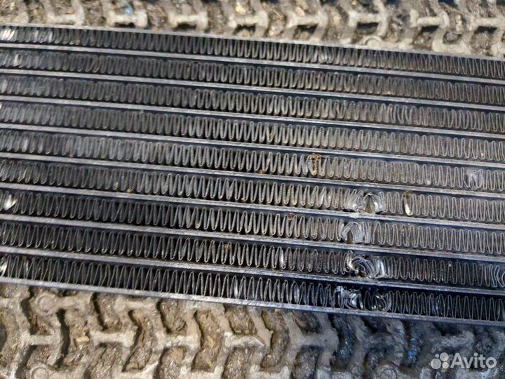 Радиатор масляный Jeep Commander, 2006