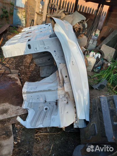 Крыло Киа риа