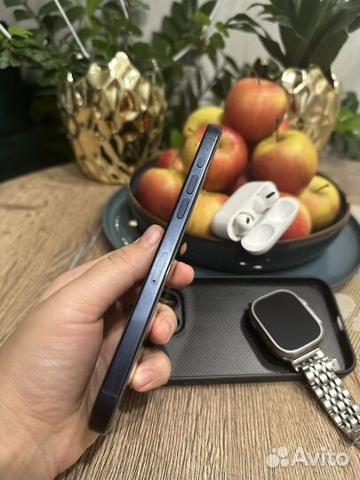 iPhone 15 Pro Max, 256 ГБ